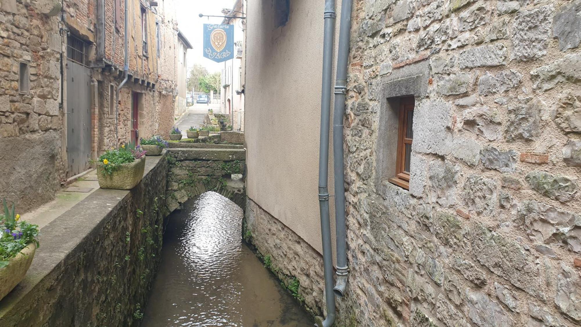 Love Room- Spa- Escale Amoureuse Puygaillard-de-Quercy Exterior foto